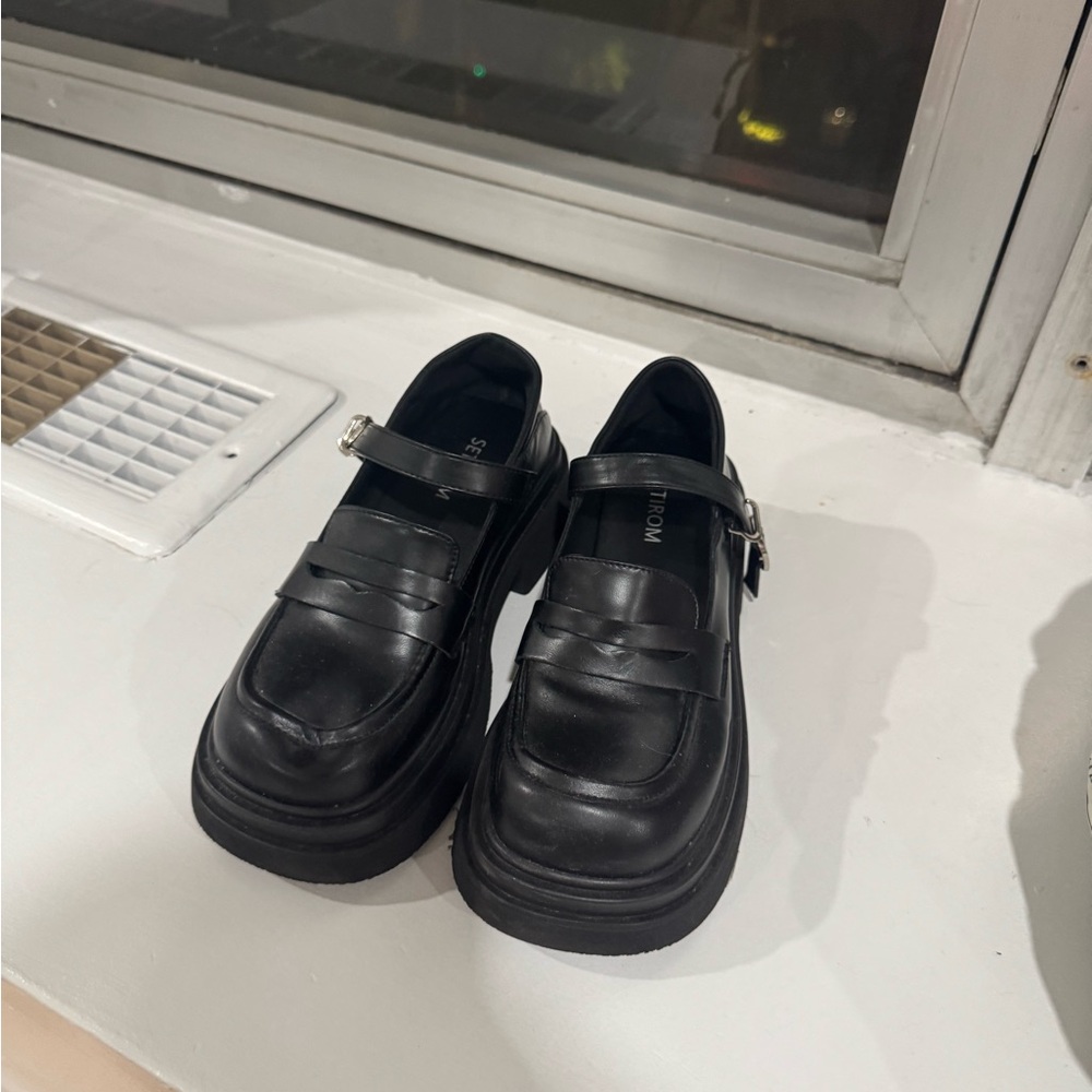 Black Leather Women's Loafers
